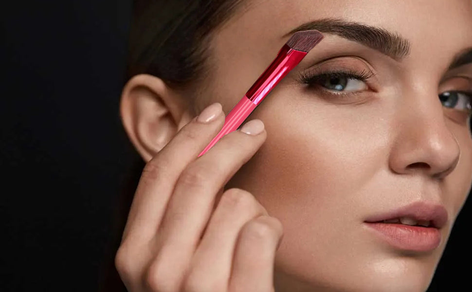 Brosse à sourcils multifonction